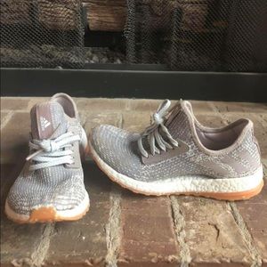 Adidas boost tennis shoes